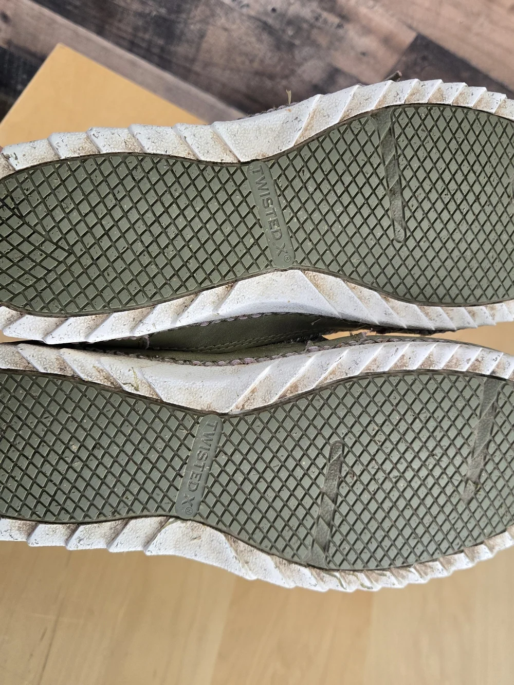 Twisted X Shoes Zero X Men's 8 M Eco Friendly Casual Fashion Sneakers Aloe